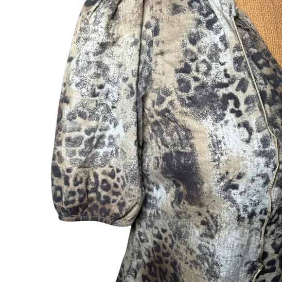Calvin Klein Leopard Print V-Neck Women's Top Size M - Picture 11 of 15
